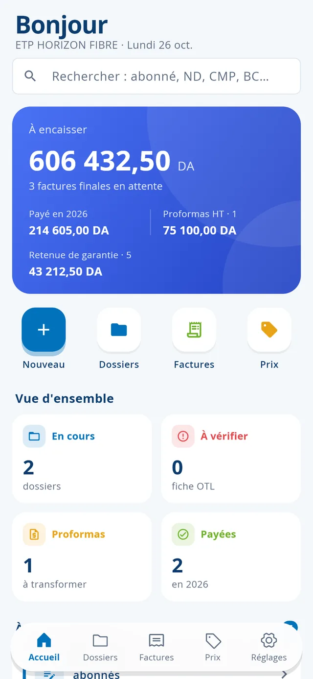 Écran d'accueil d'OptiFact+ sur téléphone Android.